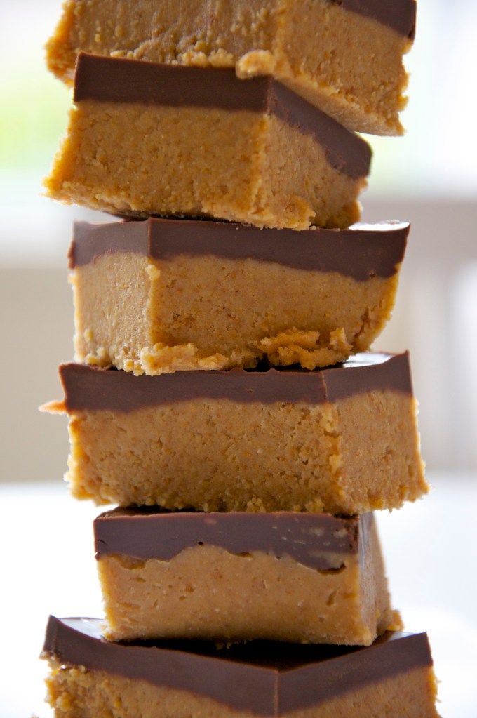 Reese's Peanut Butter Bars - A Pat & A Pinch