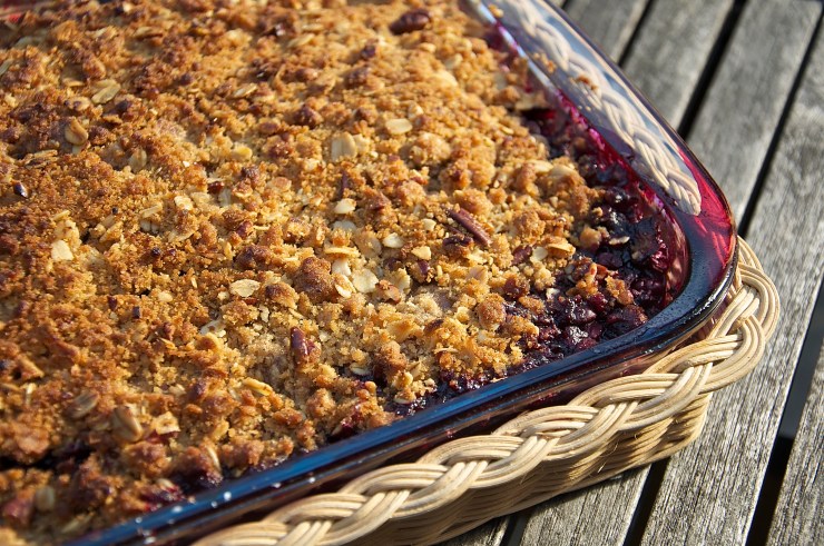 Blackberry and King Apple Crumble - A Pat & A Pinch